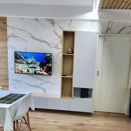 Vlorë Avalona Apartment 1 מראה חיצוני תמונה